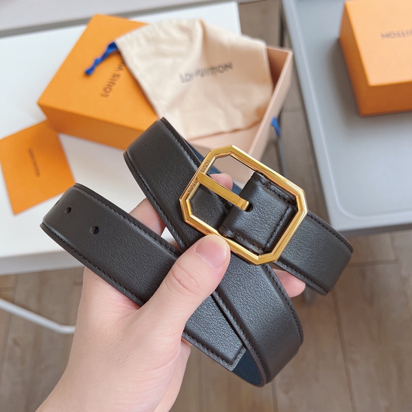 ルイヴィトンベルト正面デザイン